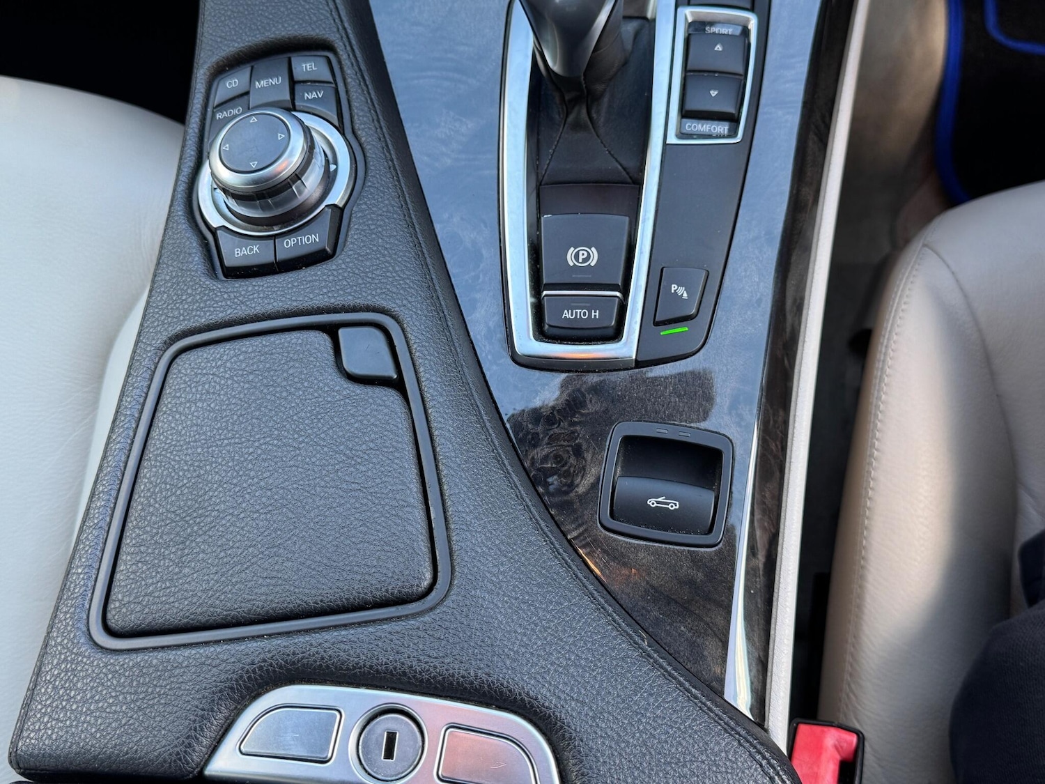 Used BMW 6 Series 2011 for sale - 76137175: Photo 15