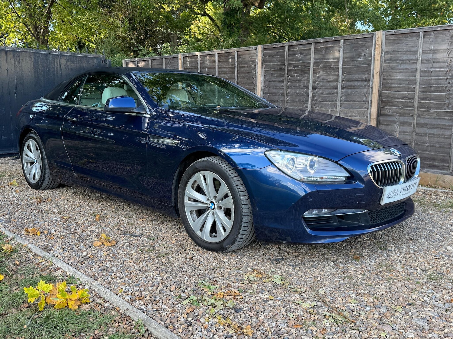Used BMW 6 Series 2011 for sale - 76137175: Photo 2