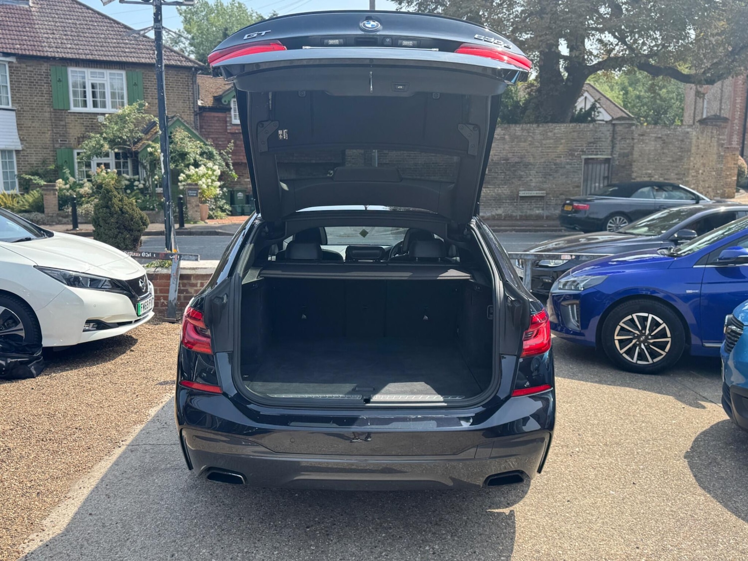 Vehicle 28