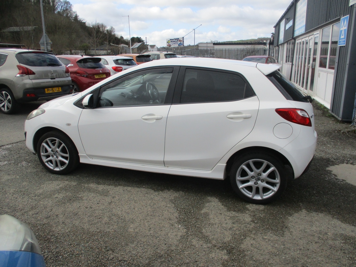 Used Mazda Mazda2 2013 for sale - 77776413: Photo 8