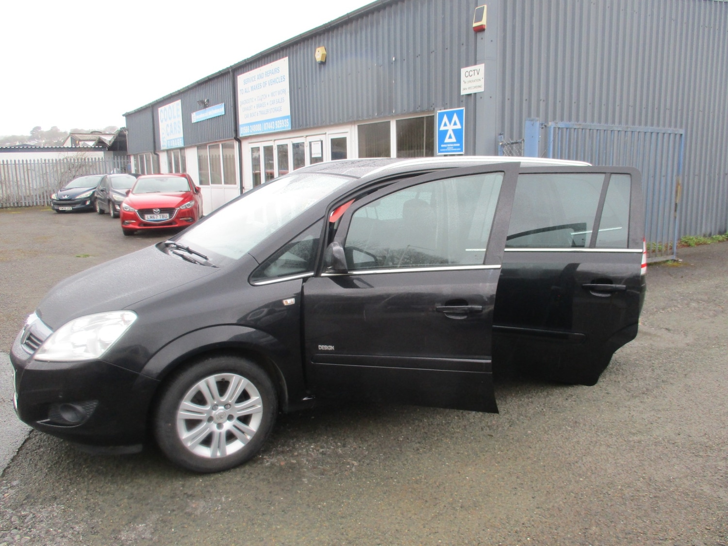 Used Vauxhall Zafira 2011 for sale - 78039032: Photo 9