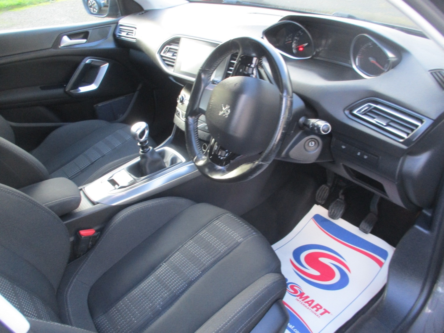 Used Peugeot 308 2016 for sale - 76532503: Photo 13