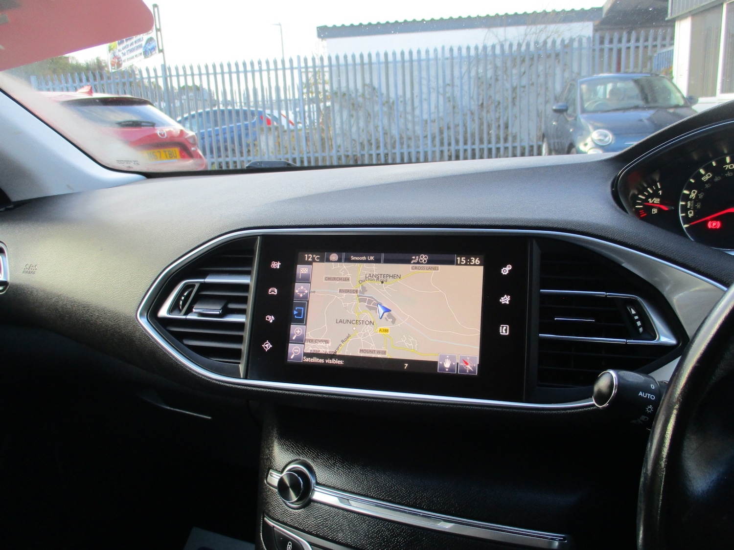 Used Peugeot 308 2016 for sale - 76532503: Photo 15