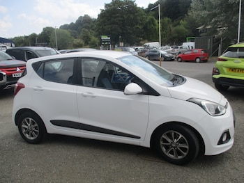 Used Hyundai i10 2015 for sale - 79355332: Photo