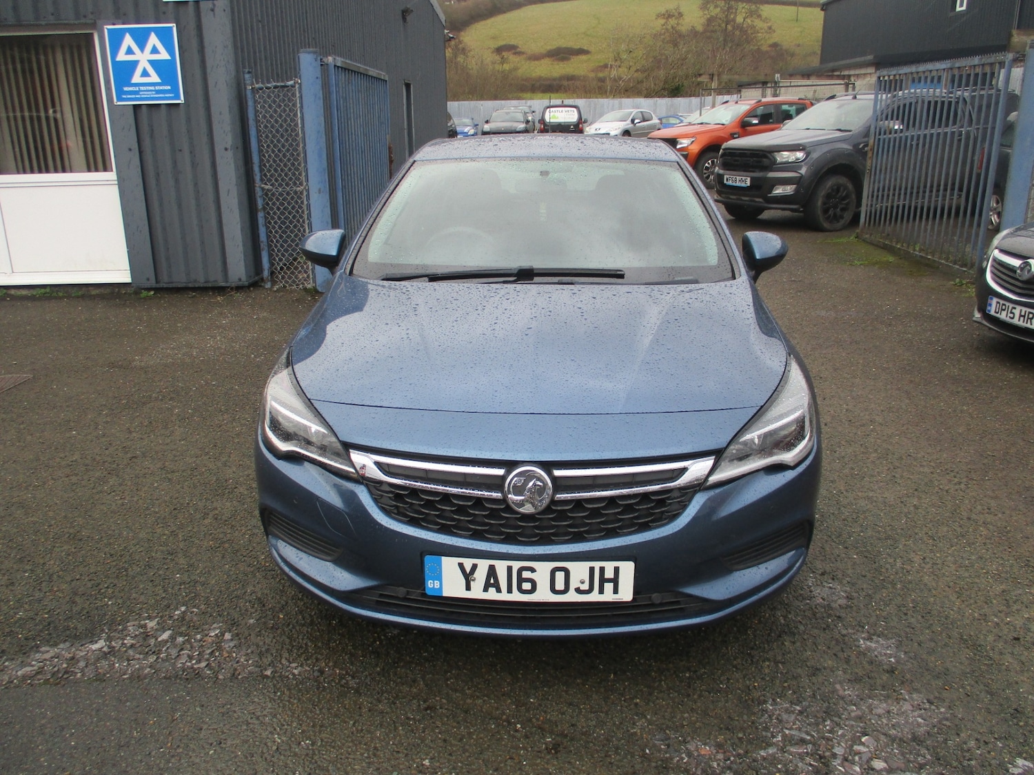 Used Vauxhall Astra 2016 for sale - 77337273: Photo 2