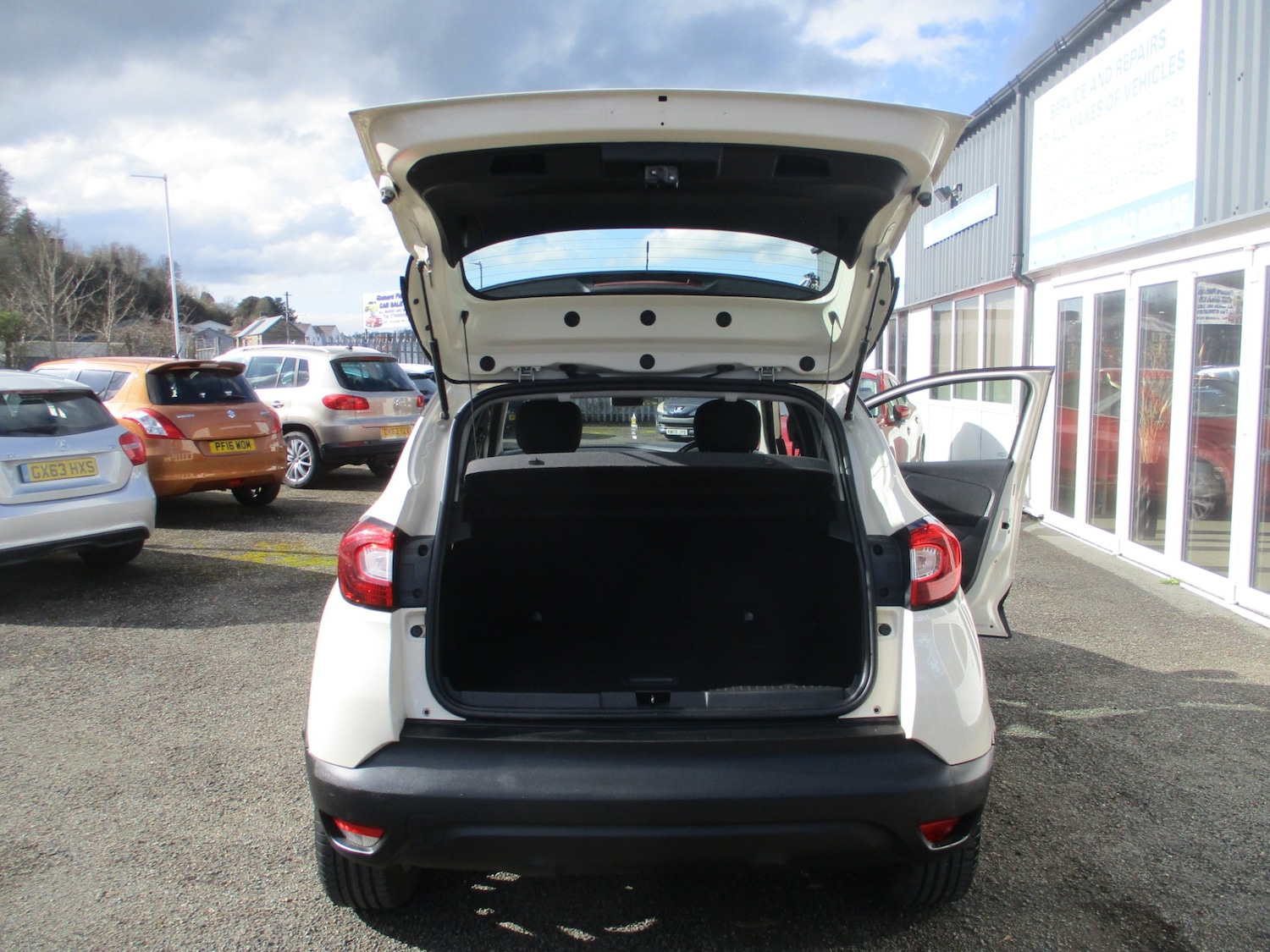 Used Renault Captur 2014 for sale - 77803368: Photo 10