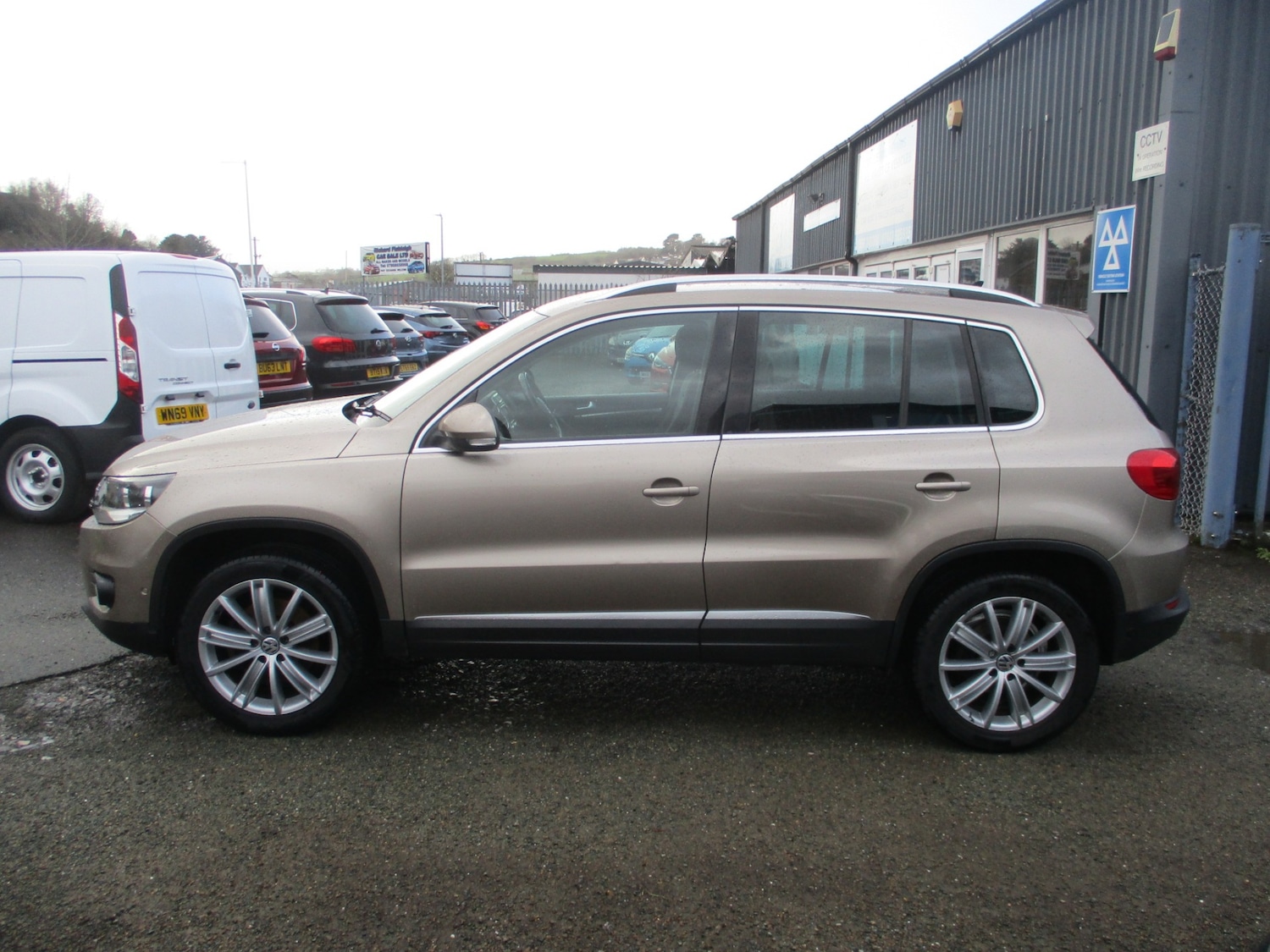Used Volkswagen Tiguan 2012 for sale - 77337916: Photo 8