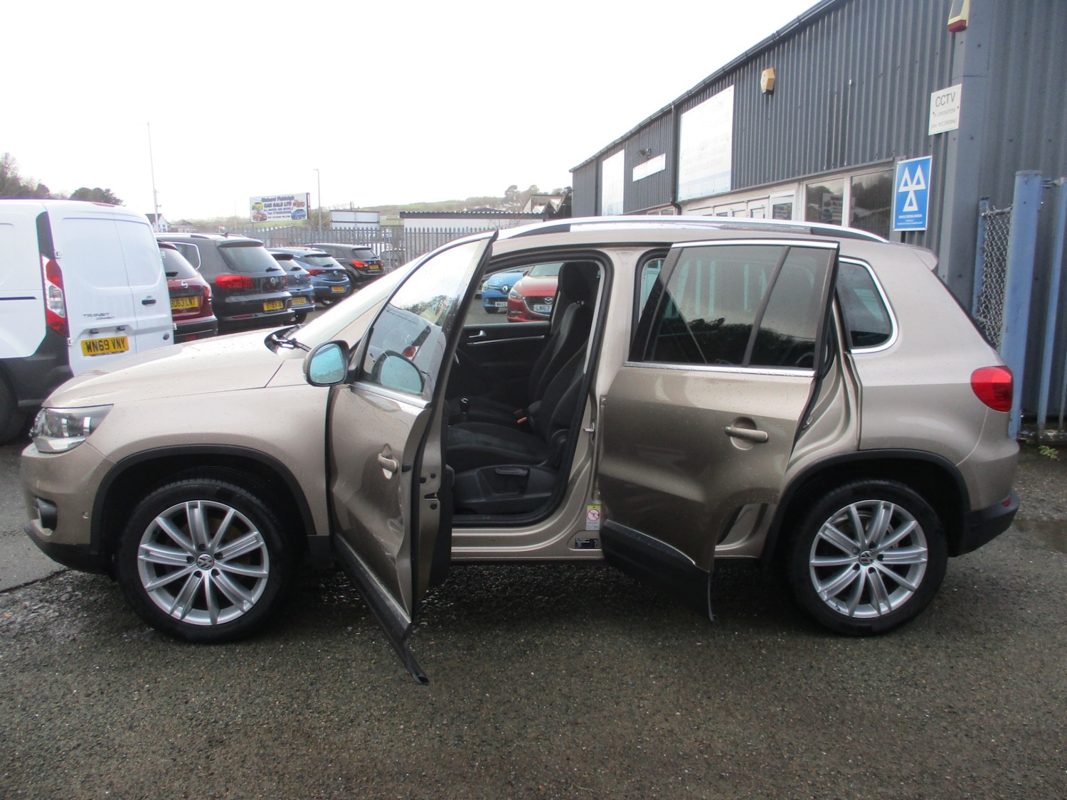 Used Volkswagen Tiguan 2012 for sale - 77337916: Photo 9