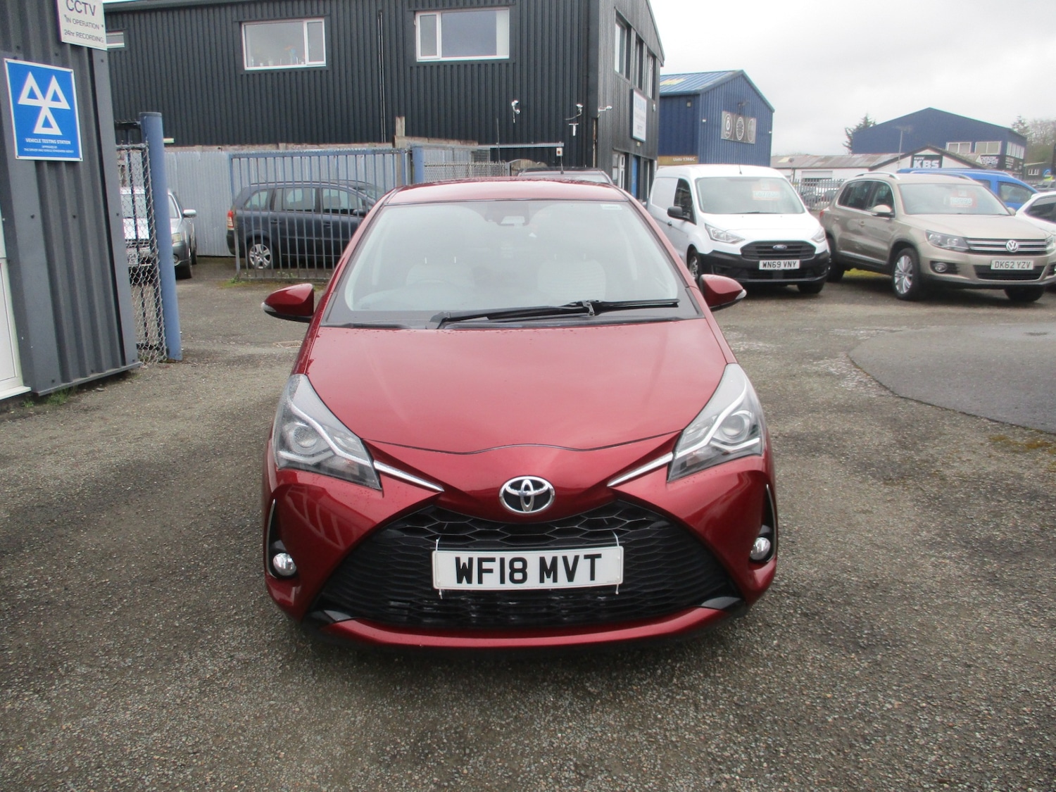 Used Toyota Yaris 2018 for sale - 78151025: Photo 2