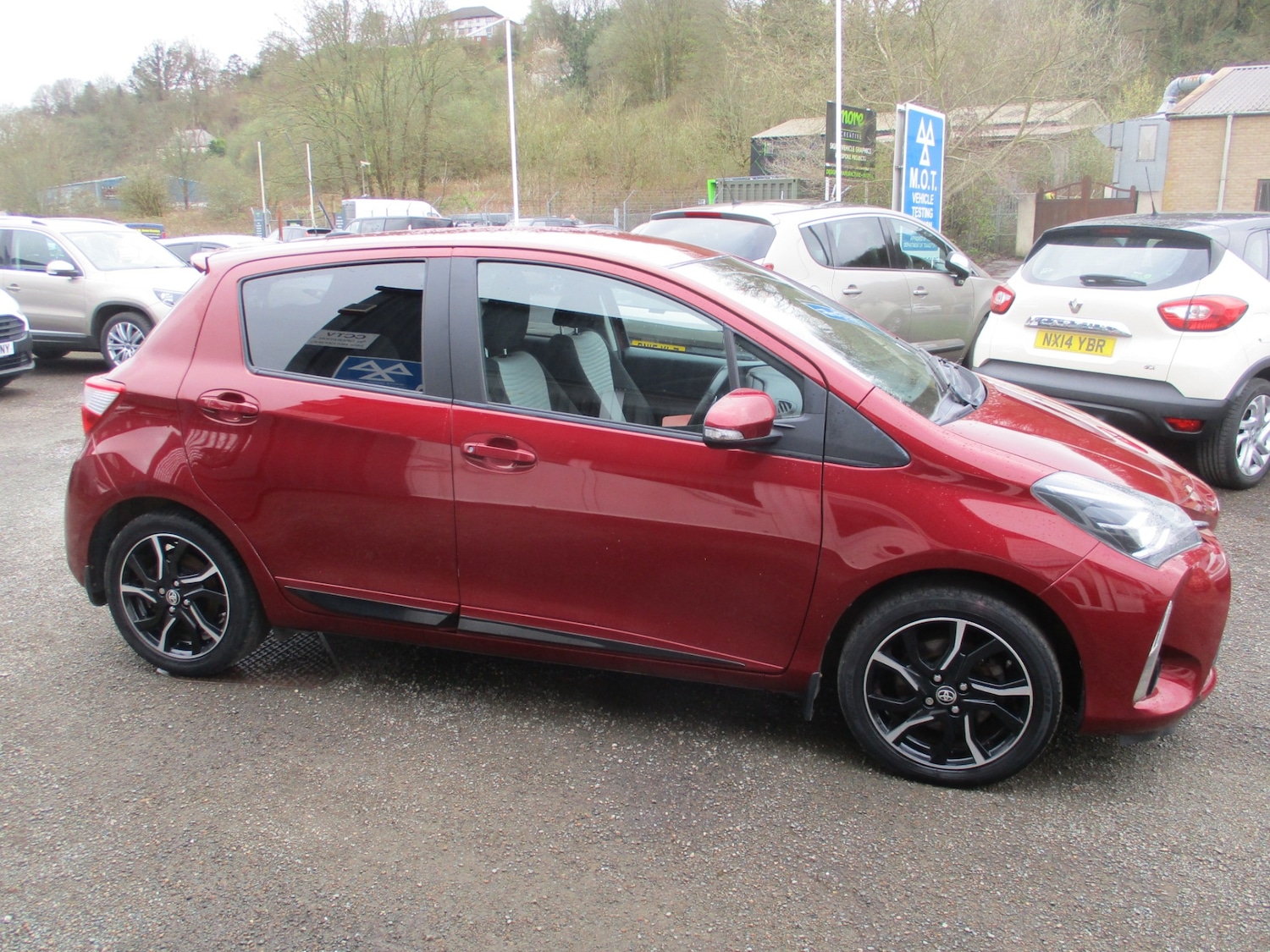 Used Toyota Yaris 2018 for sale - 78151025: Photo 5