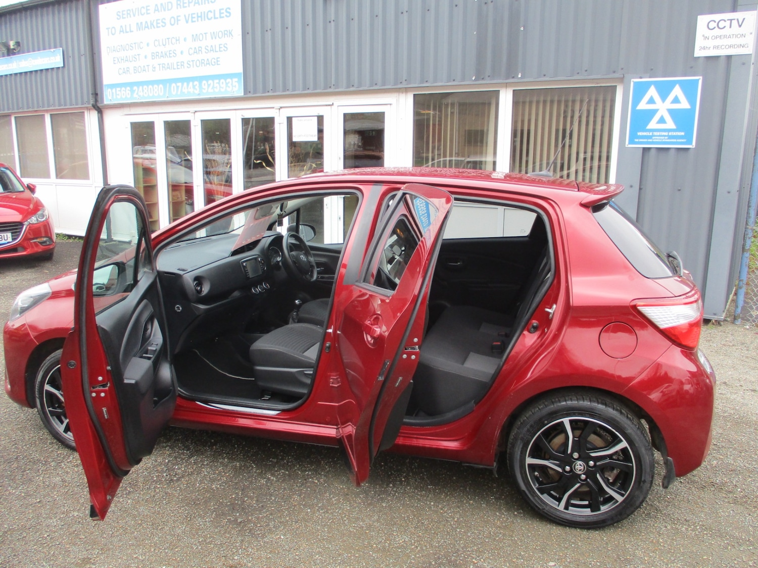 Used Toyota Yaris 2018 for sale - 78151025: Photo 9