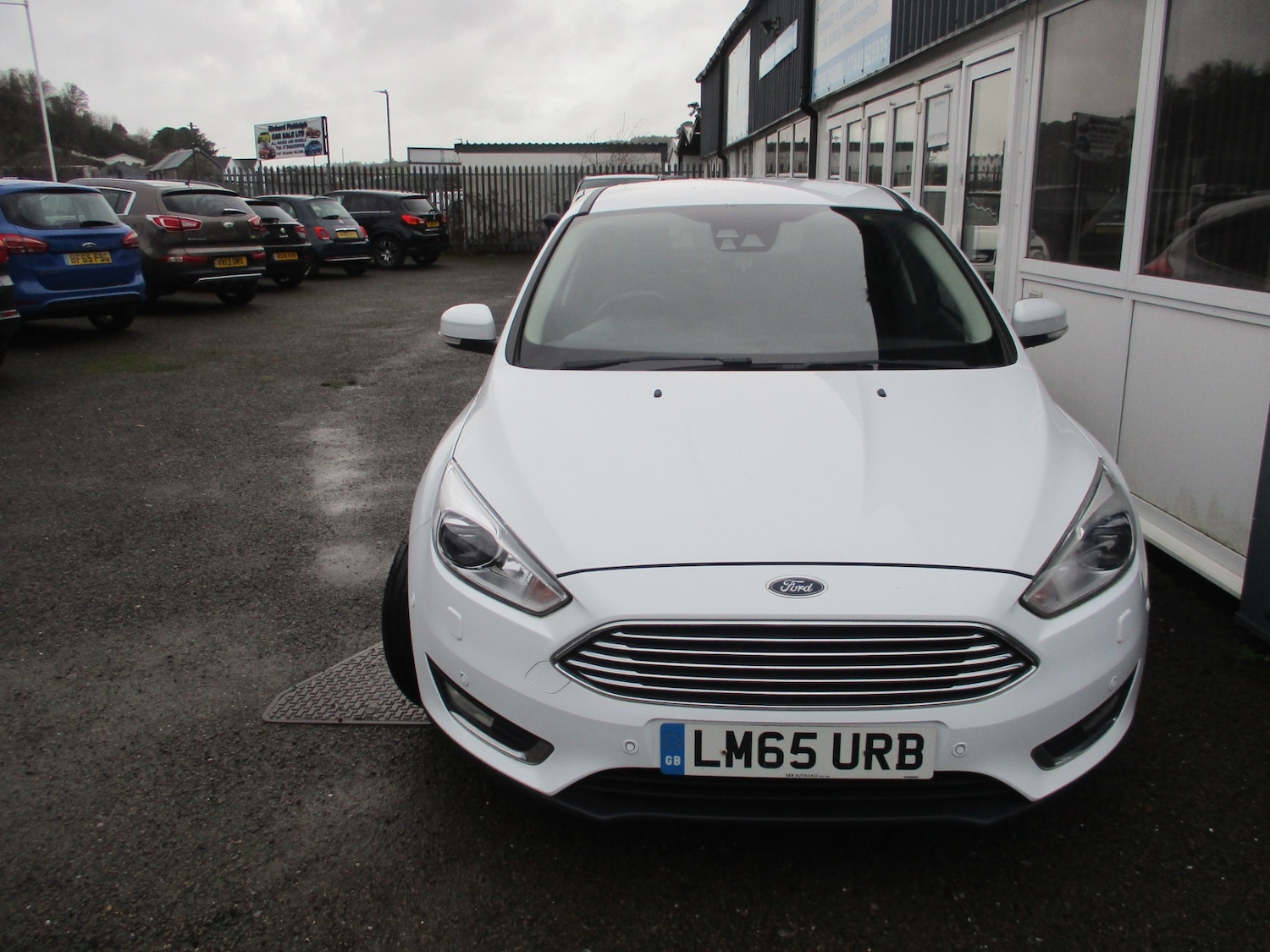 Used Ford Focus 2015 for sale - 76878014: Photo 2