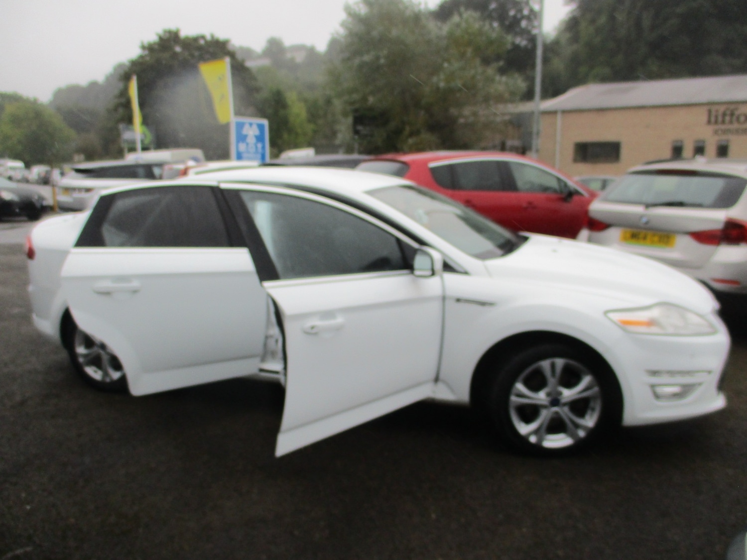 Used Ford Mondeo 2013 for sale - 76736133: Photo 11