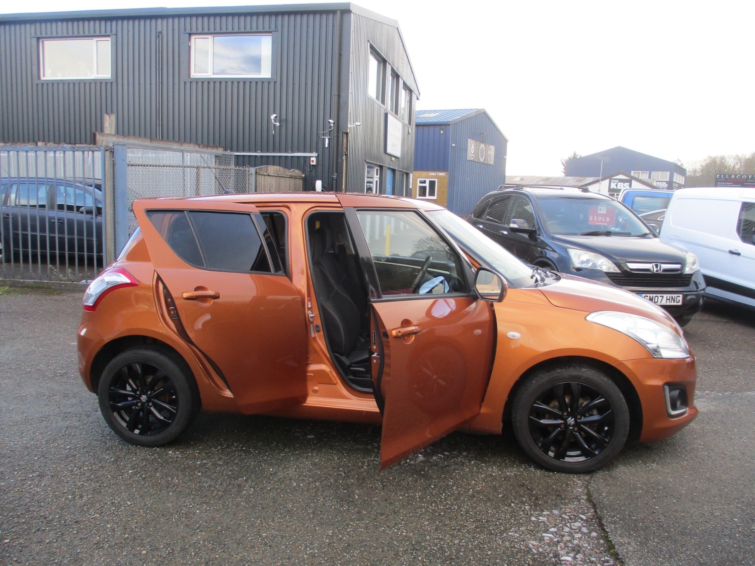 Used Suzuki Swift 2016 for sale - 77568093: Photo 11