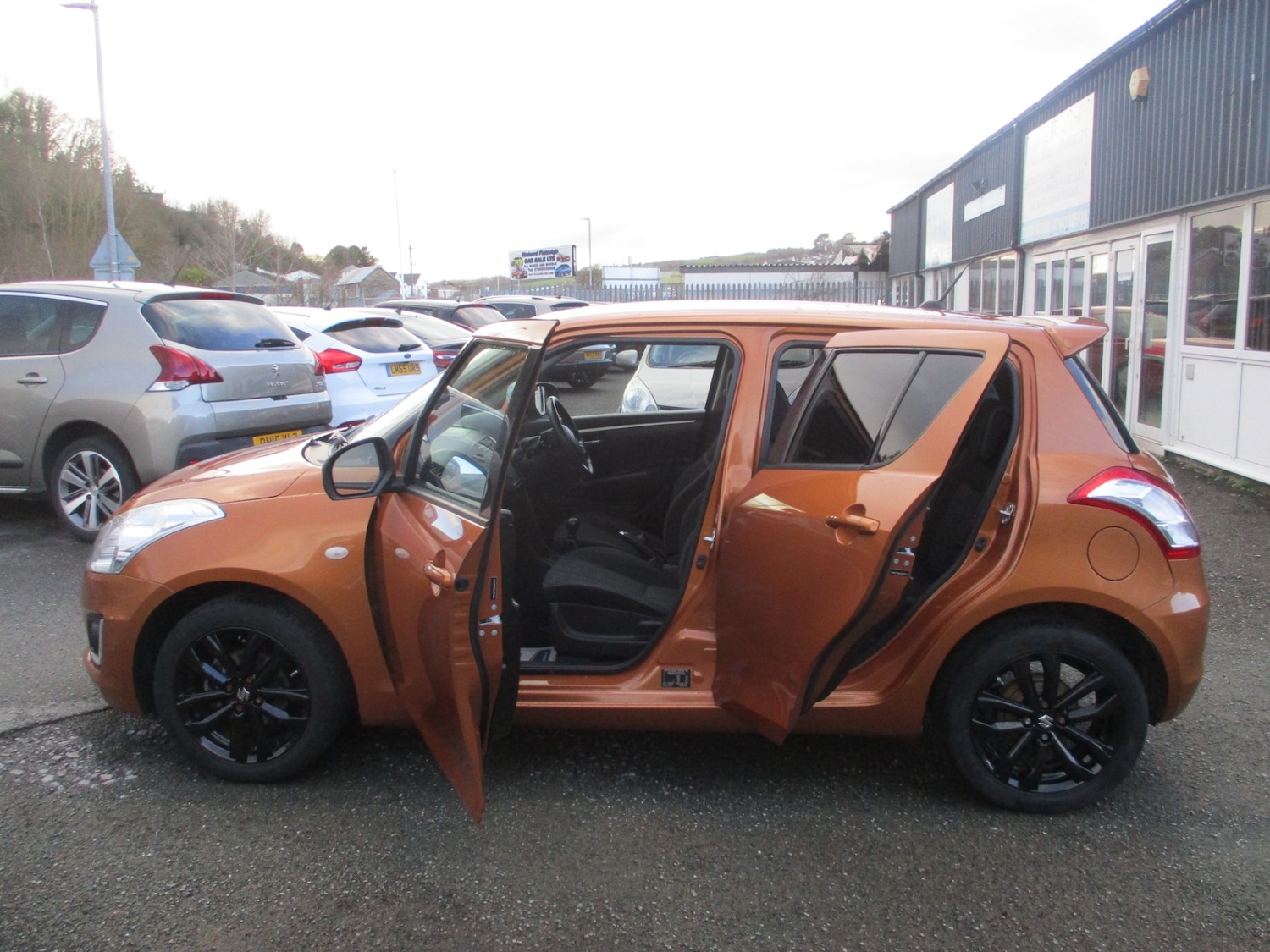 Used Suzuki Swift 2016 for sale - 77568093: Photo 9