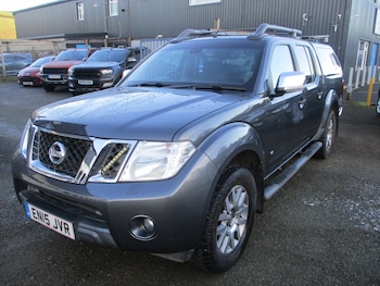 Used Nissan Navara 2015 for sale - 76794835: Photo