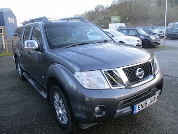 Used Nissan Navara 2015 for sale - 76794835: Photo
