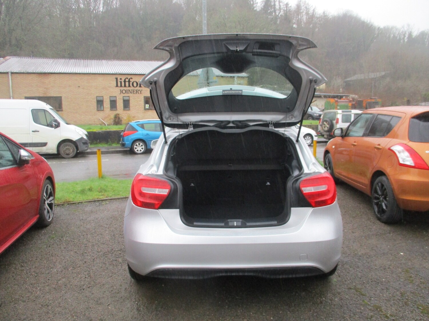 Used Mercedes-Benz A-Class 2013 for sale - 77716564: Photo 11