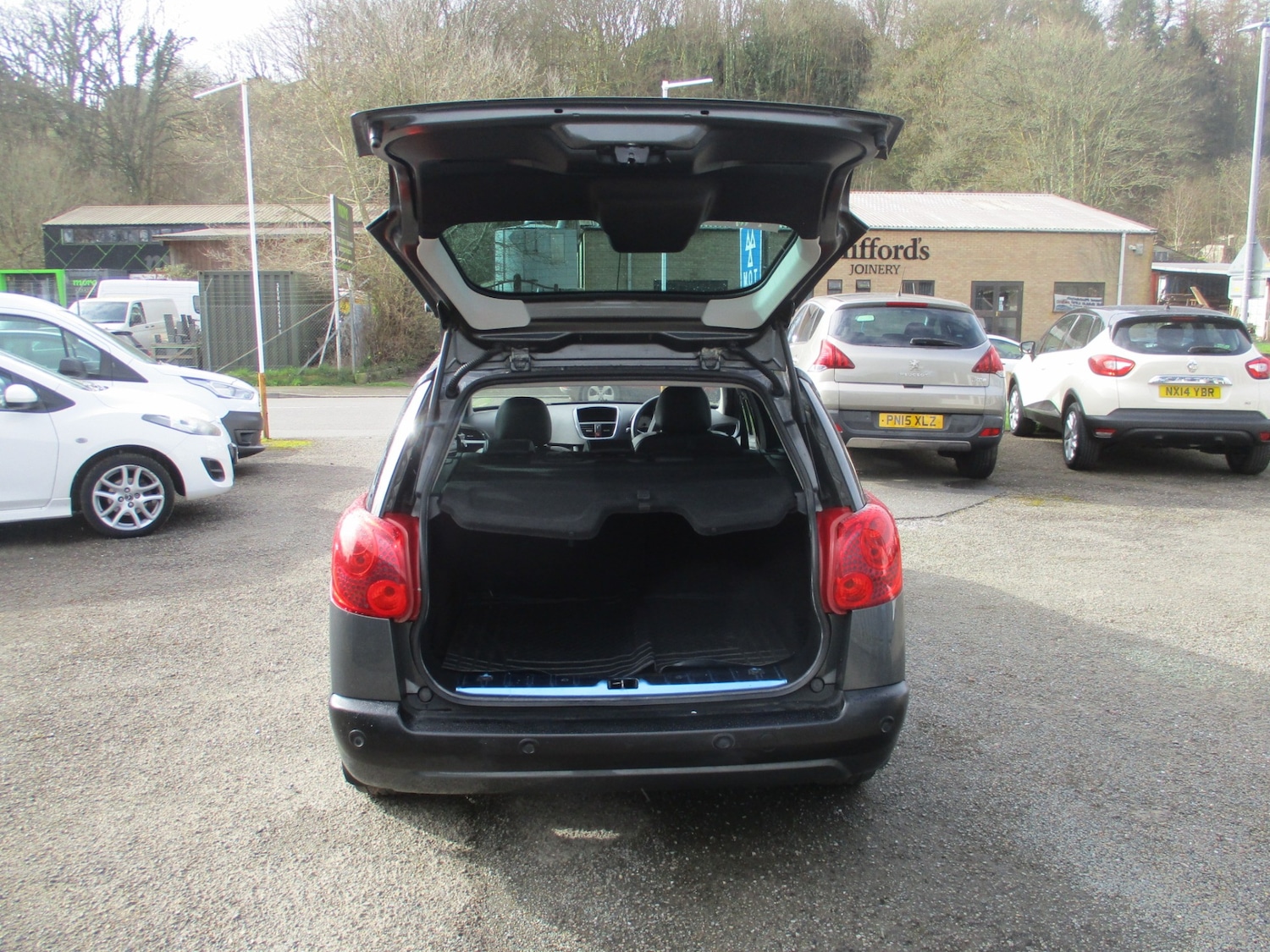 Used Peugeot 207 2013 for sale - 77812950: Photo 10