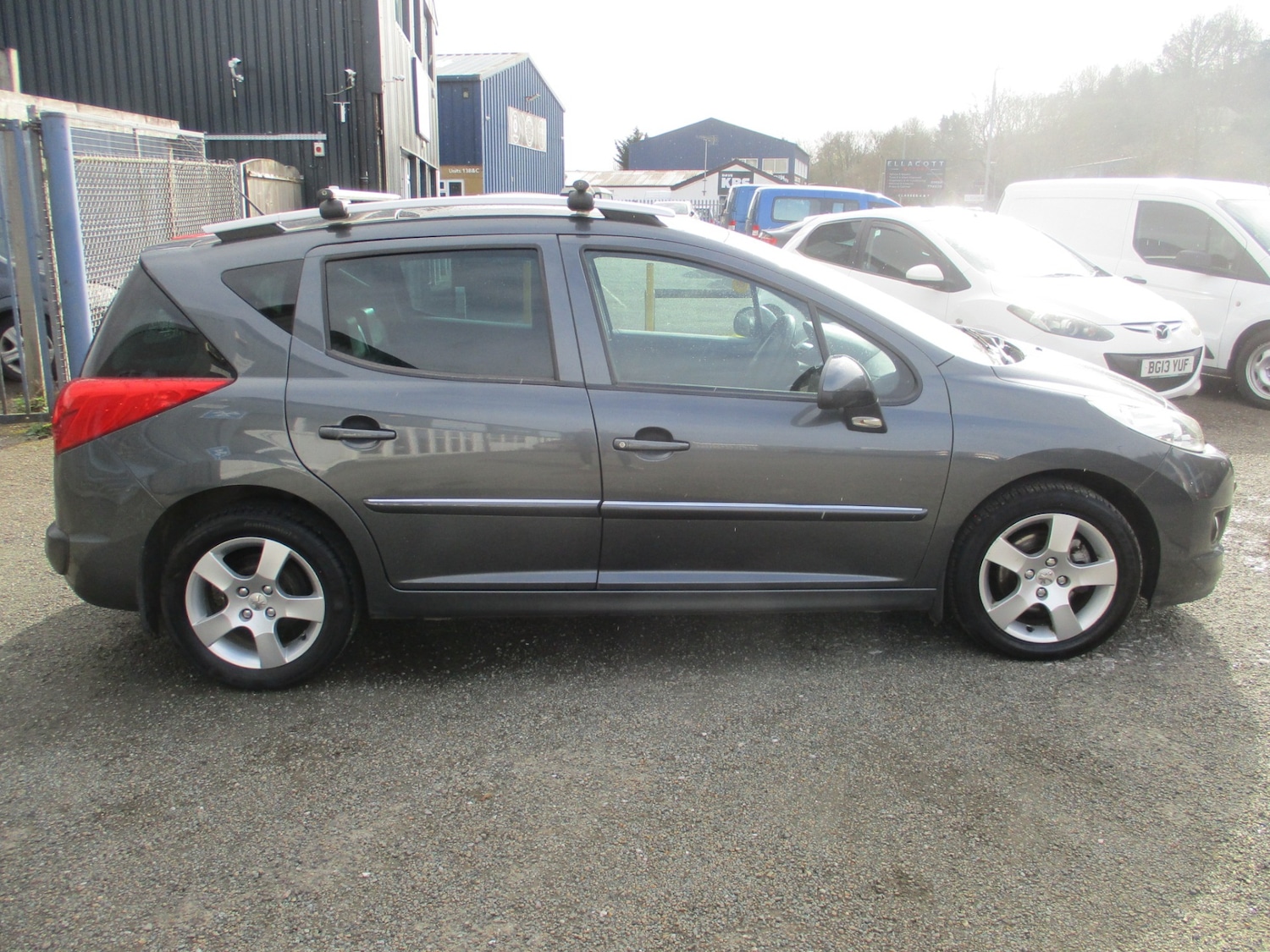Used Peugeot 207 2013 for sale - 77812950: Photo 4
