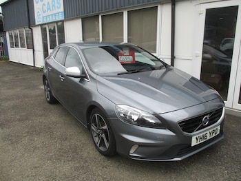 Used Volvo V40 2016 for sale - 79054596: Photo