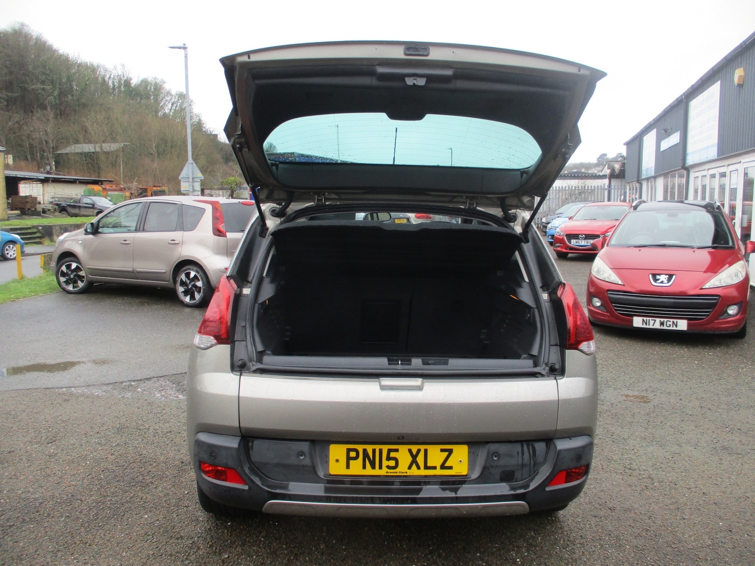 Used Peugeot 3008 2015 for sale - 77502702: Photo 10