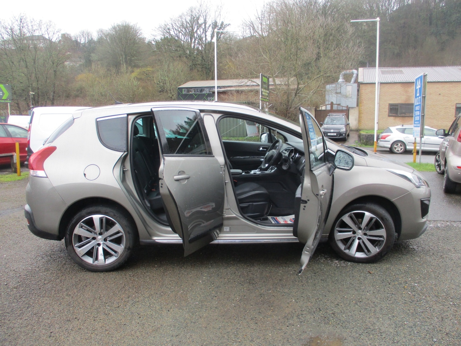 Used Peugeot 3008 2015 for sale - 77502702: Photo 11