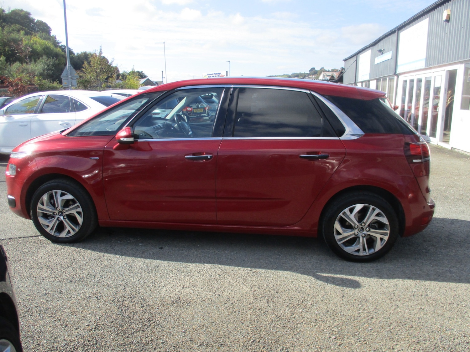 Used Citroen C4 Picasso 2014 for sale - 76127544: Photo 8