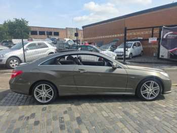 Used Mercedes-Benz E-Class 2010 for sale - 74949484: Photo