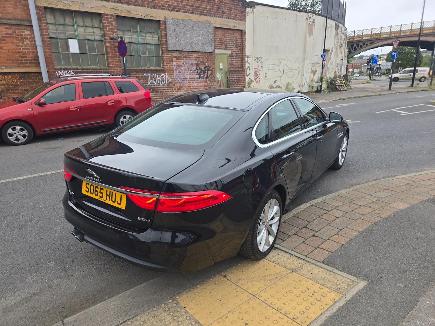 Used Jaguar XF 2016 for sale - 75981573: Photo 3