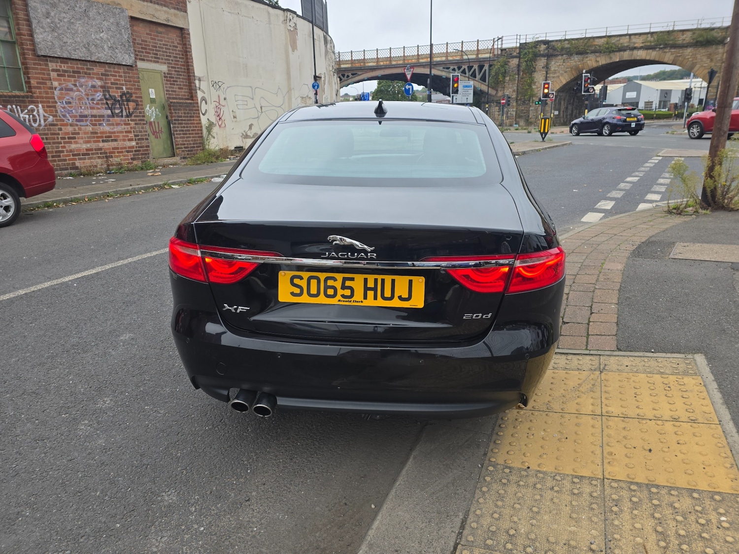 Used Jaguar XF 2016 for sale - 75981573: Photo 4