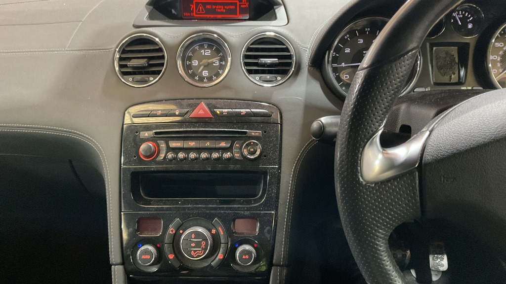 Used Peugeot RCZ 2011 for sale - 77635084: Photo 11