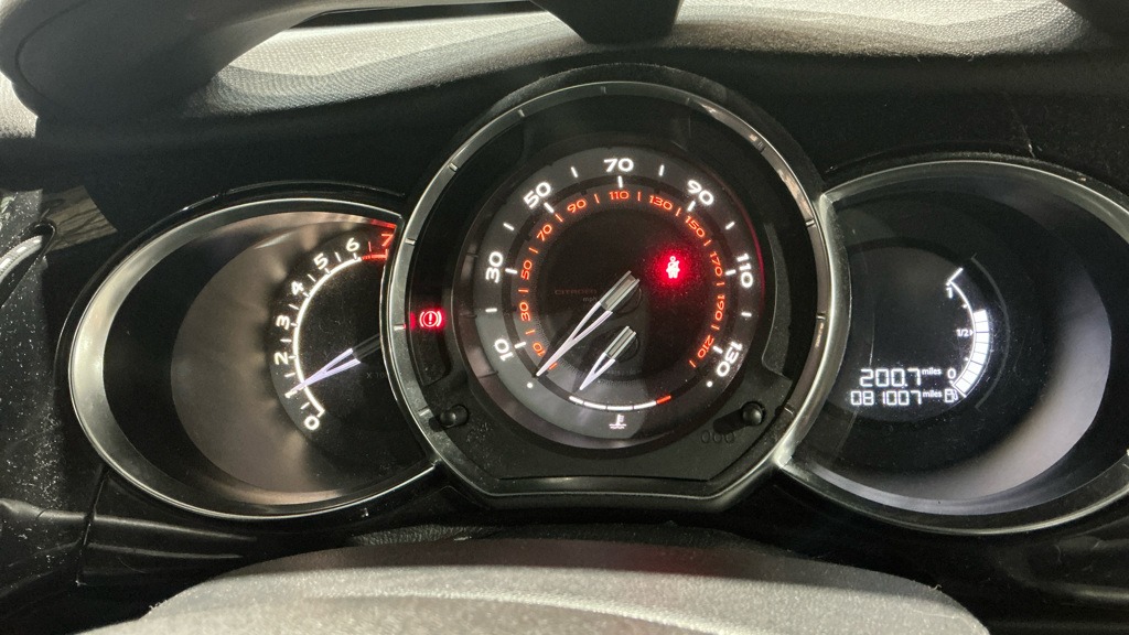 Used Citroen DS3 2015 for sale - 77755769: Photo 9