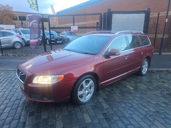 Used Volvo V70 2010 for sale - 76393450: Photo