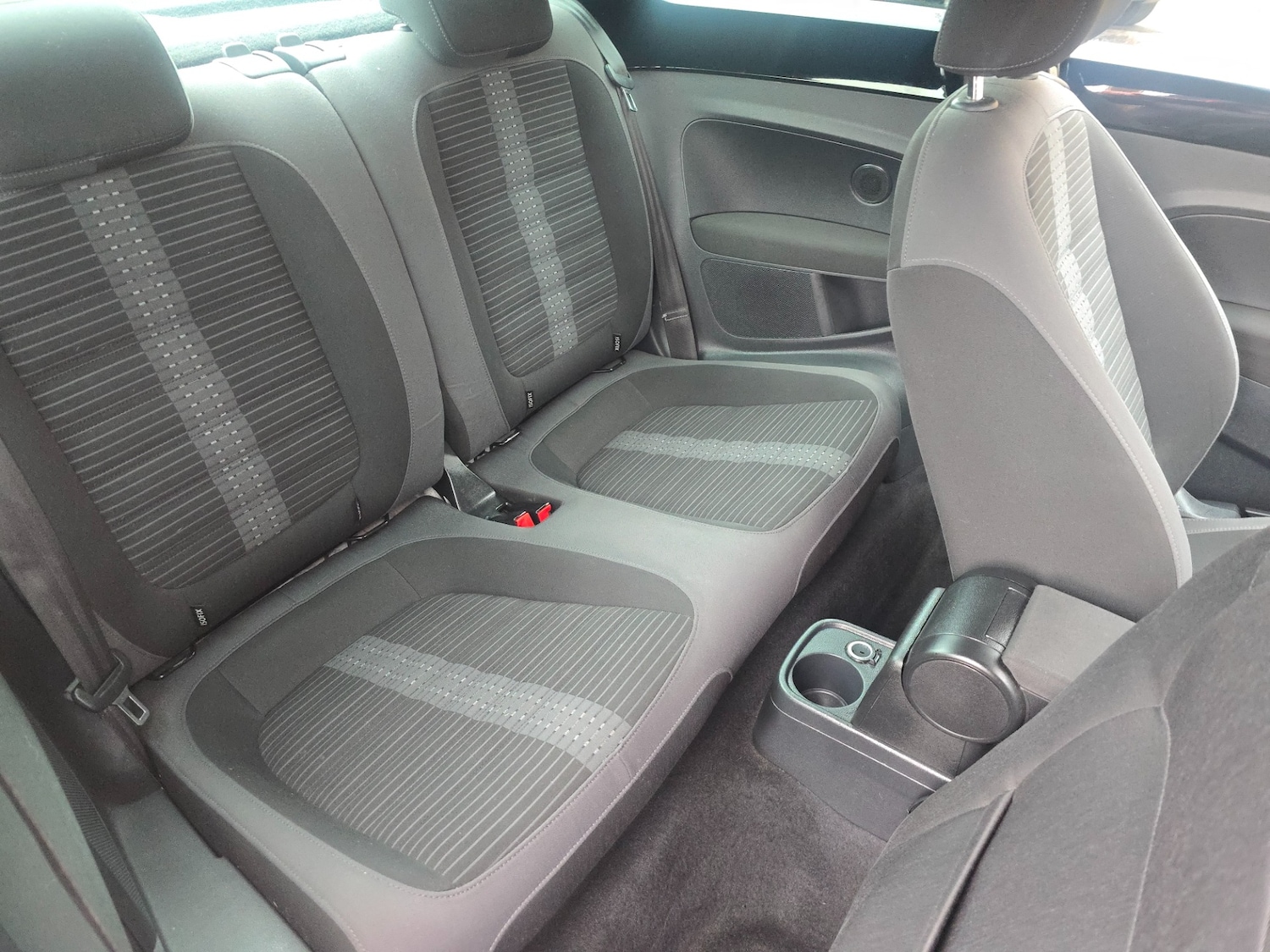 Used Volkswagen Beetle 2014 for sale - 76501099: Photo 11