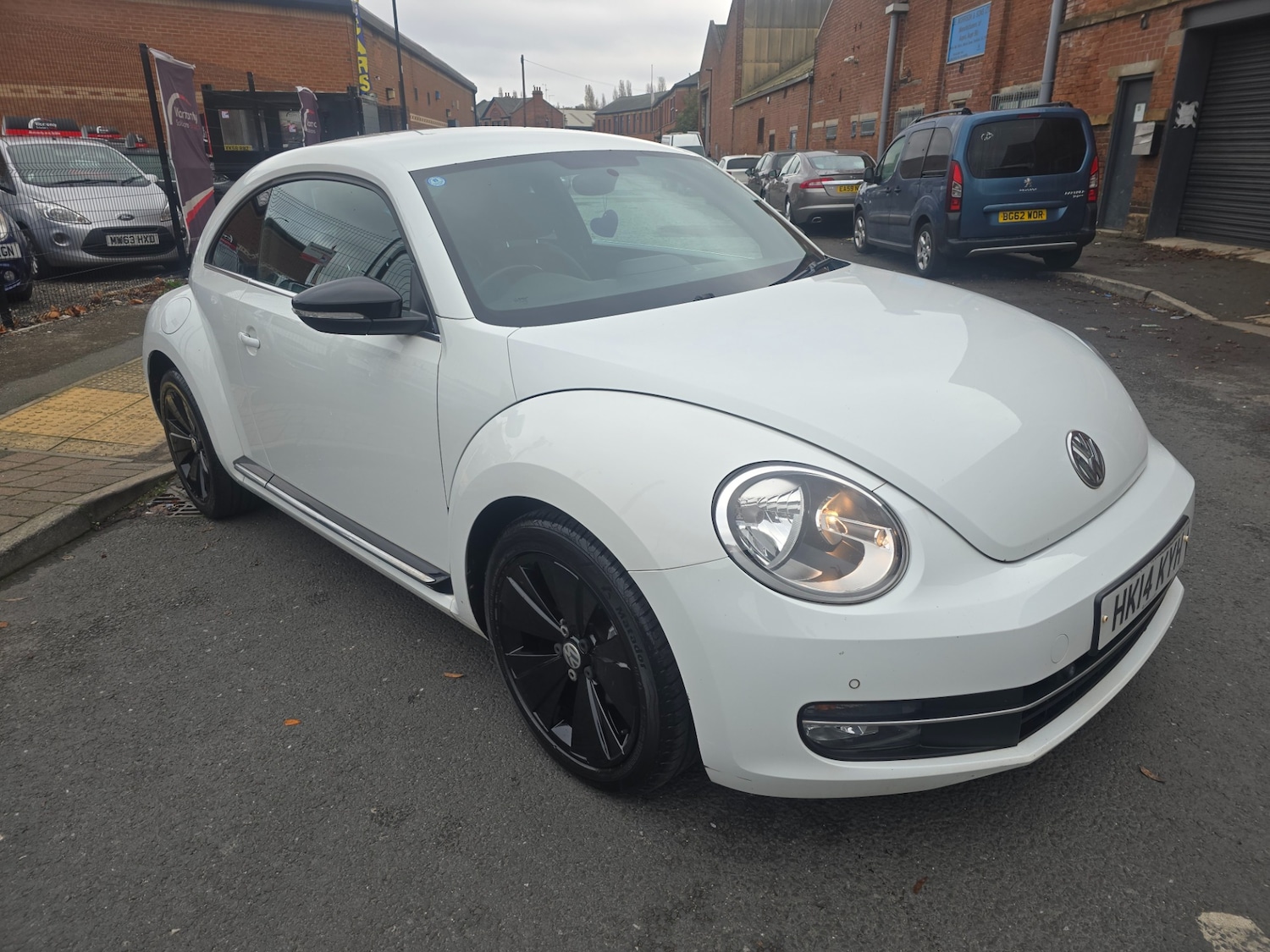 Used Volkswagen Beetle 2014 for sale - 76501099: Photo 3