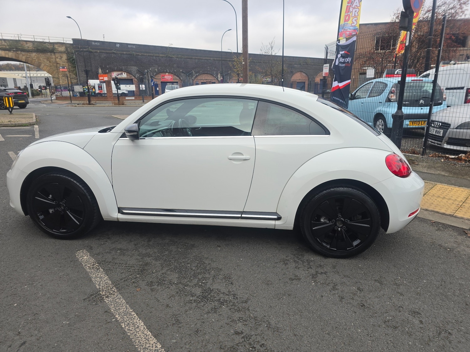 Used Volkswagen Beetle 2014 for sale - 76501099: Photo 8