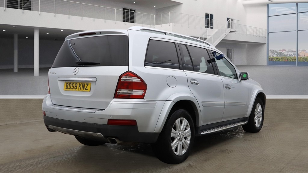 Used Mercedes-Benz GL Class 2009 for sale - 76393477: Photo 4