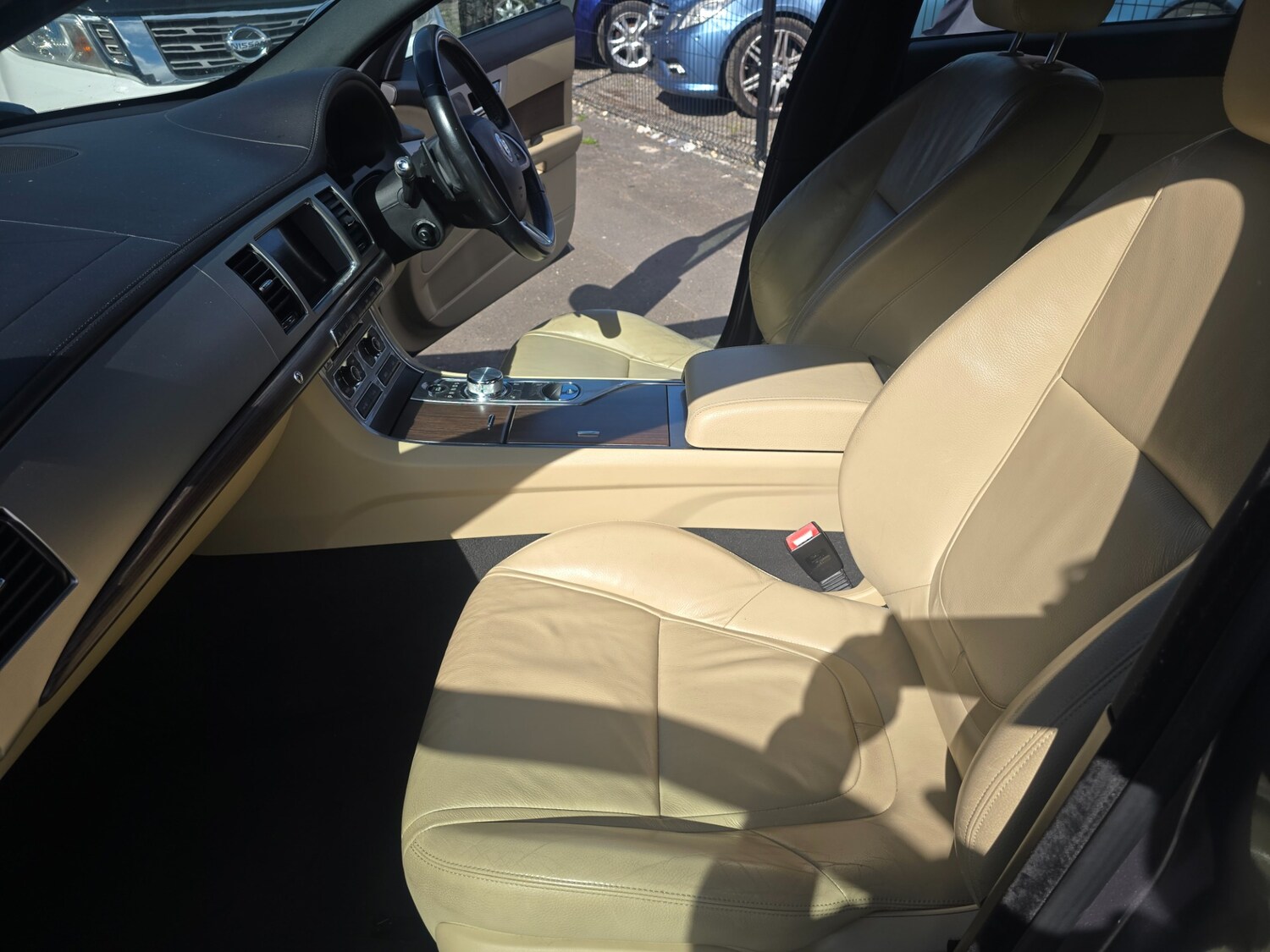 Used Jaguar XF 2013 for sale - 78089077: Photo 16