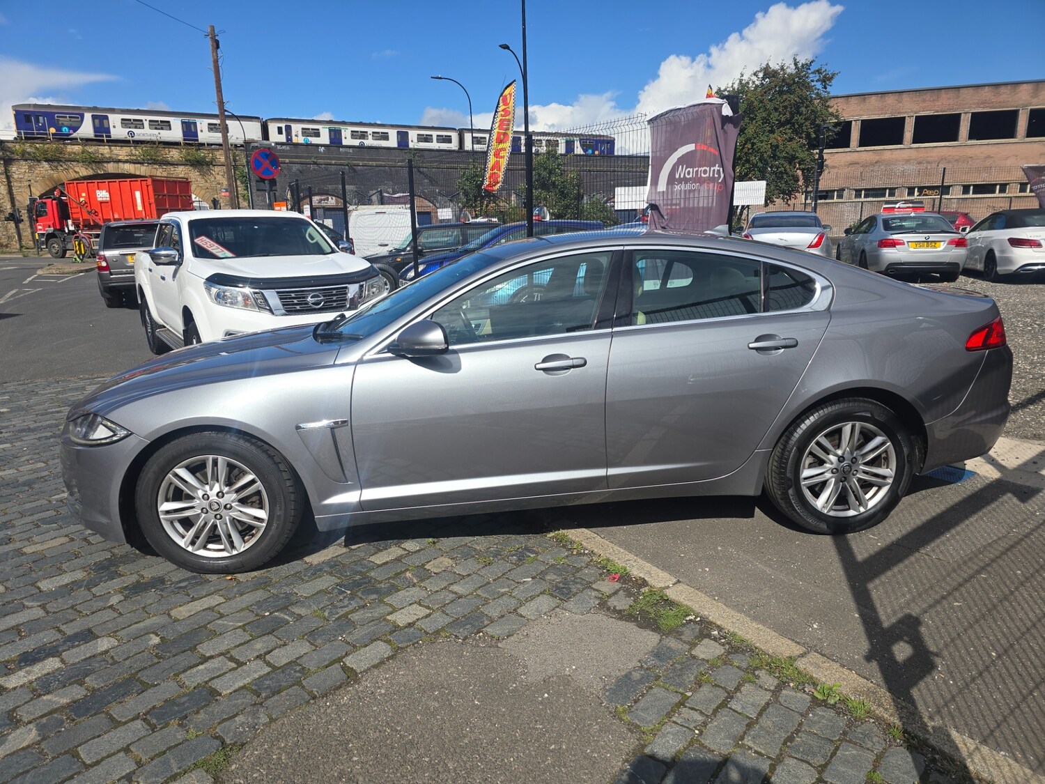 Used Jaguar XF 2013 for sale - 78089077: Photo 6