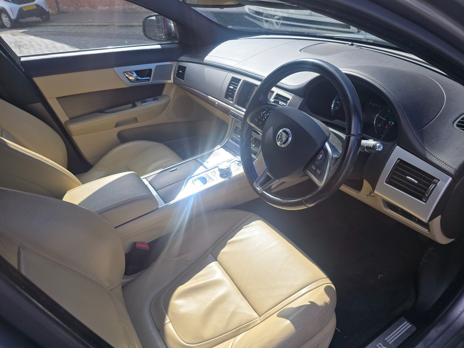 Used Jaguar XF 2013 for sale - 78089077: Photo 7