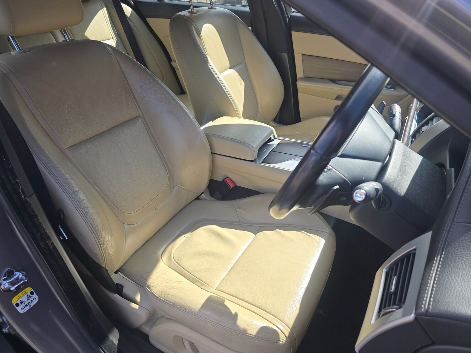 Used Jaguar XF 2013 for sale - 78089077: Photo 9