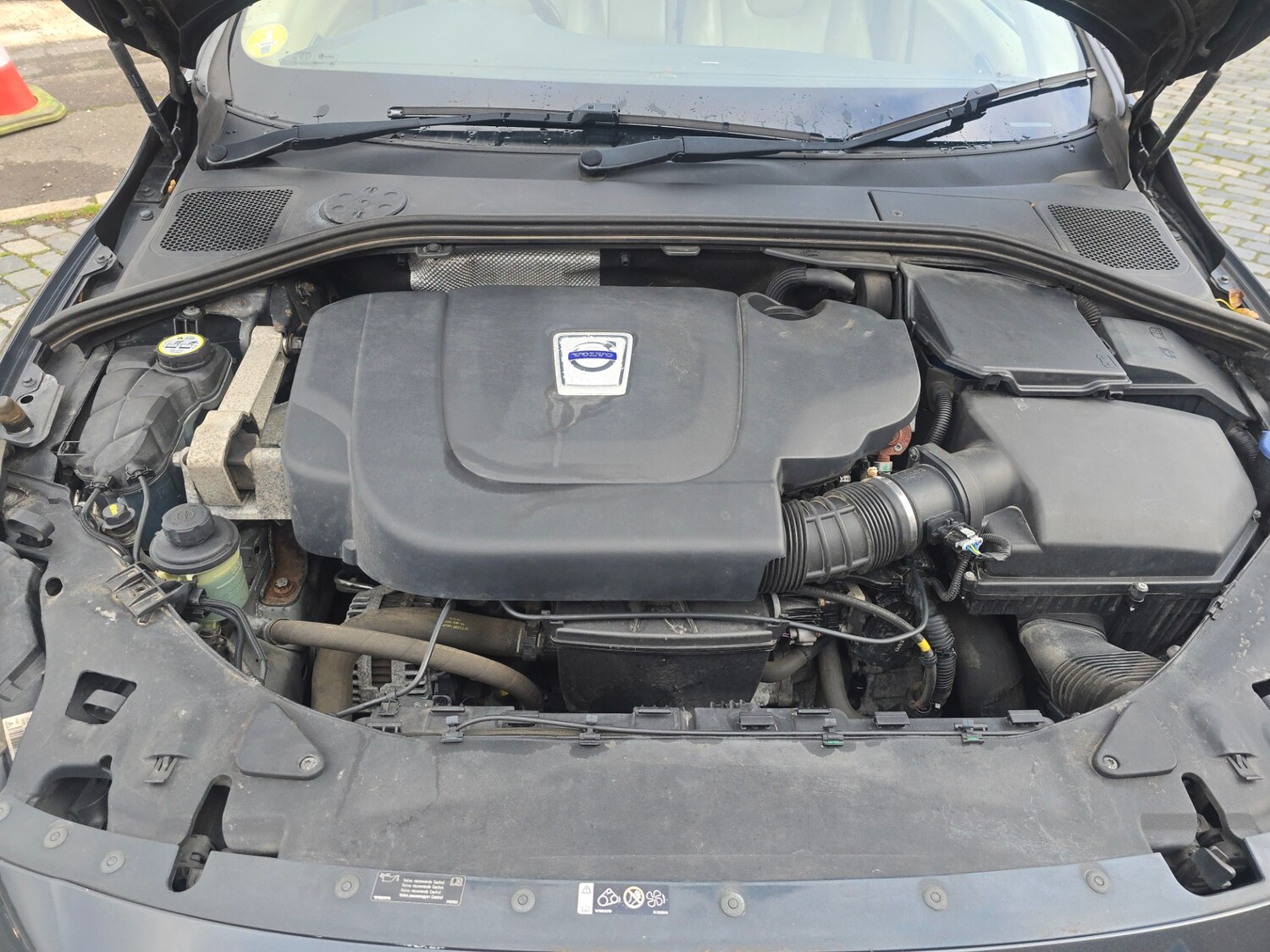 Used Volvo S60 2010 for sale - 76392543: Photo 22