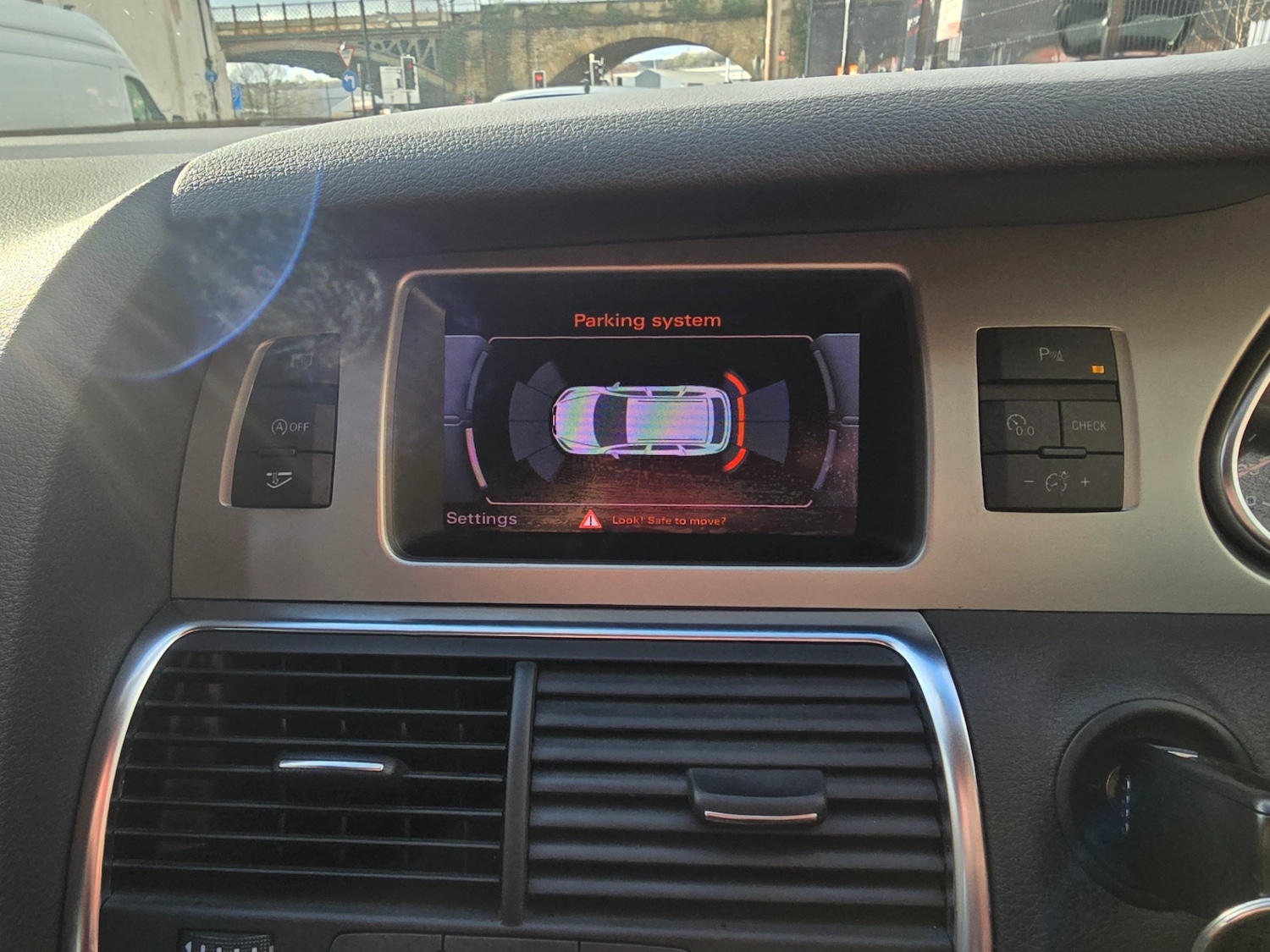 Used Audi Q7 2010 for sale - 78078216: Photo 24