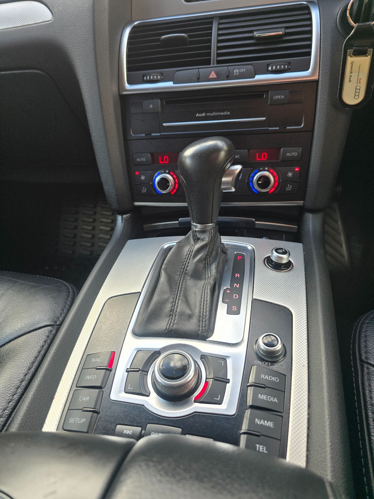 Used Audi Q7 2010 for sale - 78078216: Photo 26