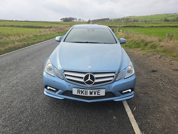 Used Mercedes-Benz E-Class 2011 for sale - 75554963: Photo