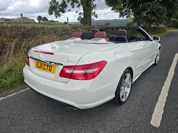 Used Mercedes-Benz E Class 2011 for sale - 79748113: Photo