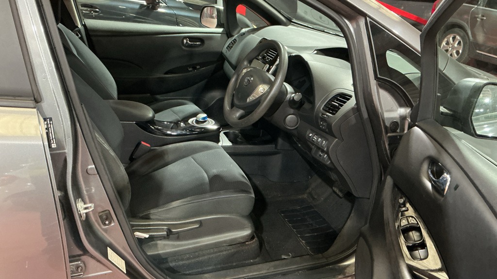 Used Nissan Leaf 2017 for sale - 77669212: Photo 9