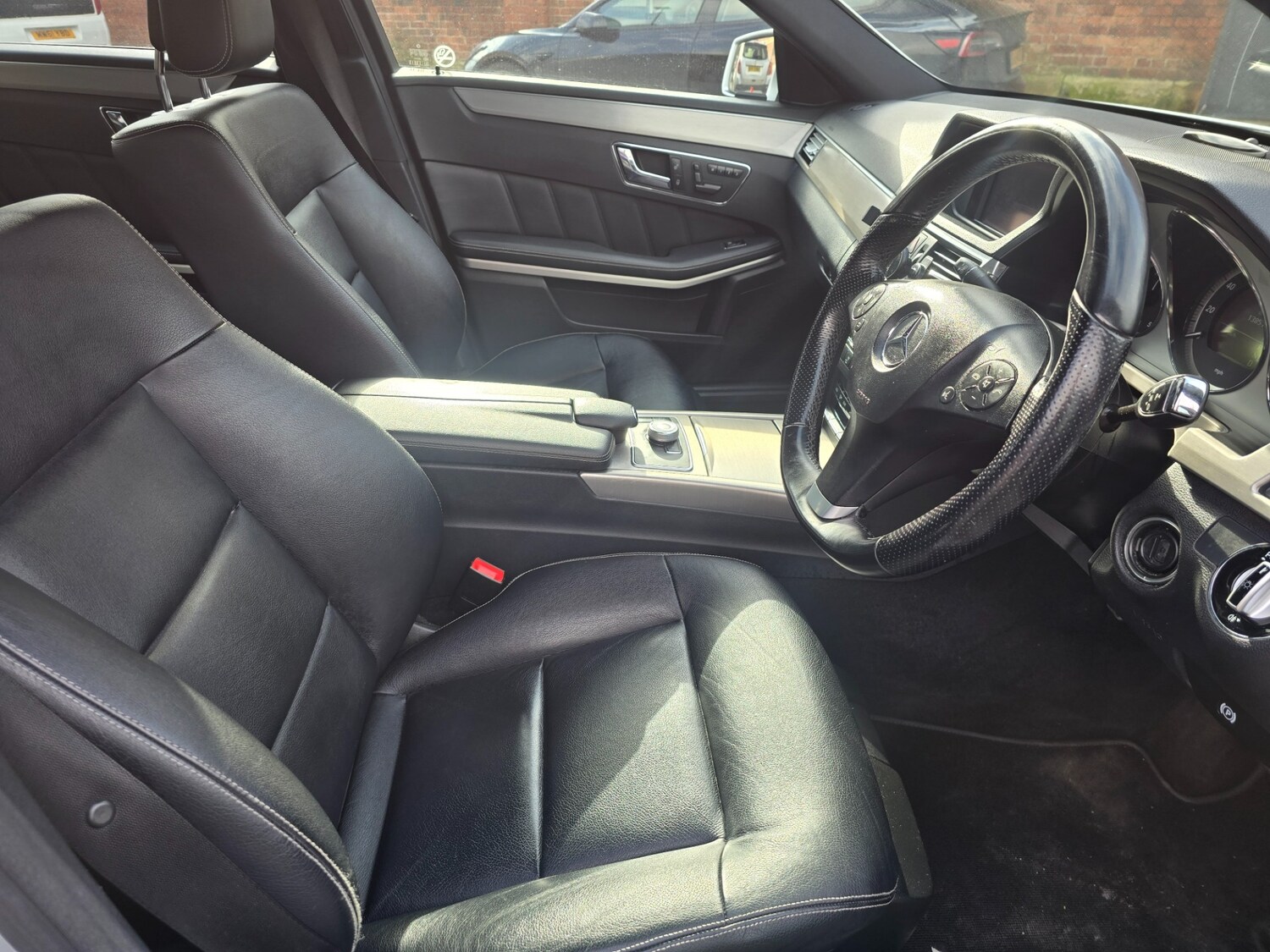 Used Mercedes-Benz E Class 2009 for sale - 78089069: Photo 11