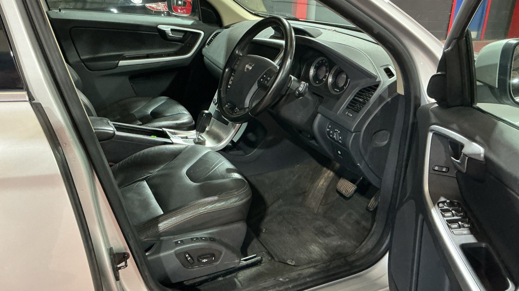 Used Volvo XC60 2009 for sale - 77685246: Photo 9